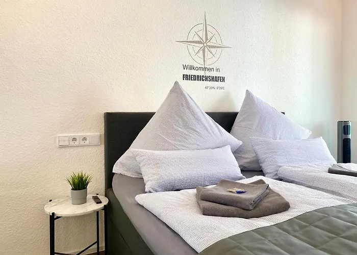 Apartment Auszeit Apartment: Lakeside Retreat With Balcony & Parking *